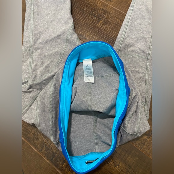 Ivivva crop pants, size 6 - Picture 2 of 3